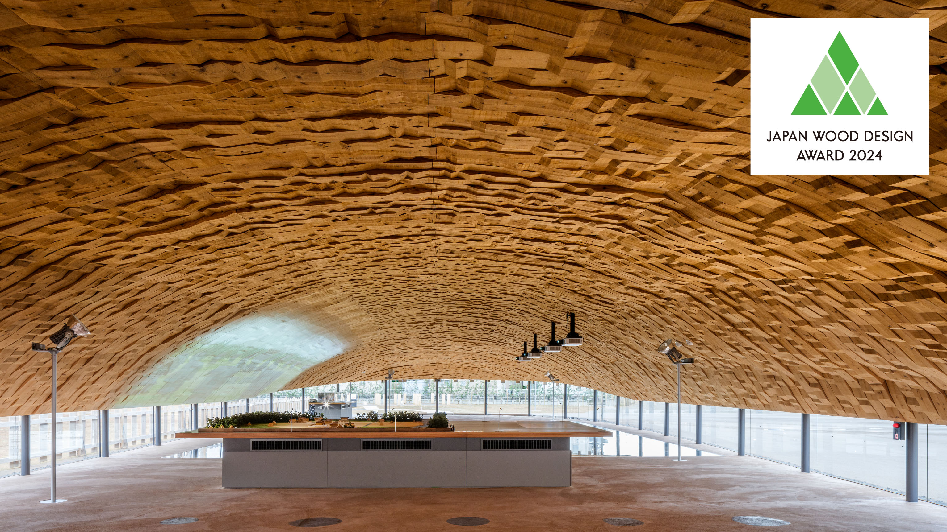 平成23年度建築設備士講習会 映画館と温浴施設のある複合商業施設 伊勢遺跡　ロゴあり-1.jpg